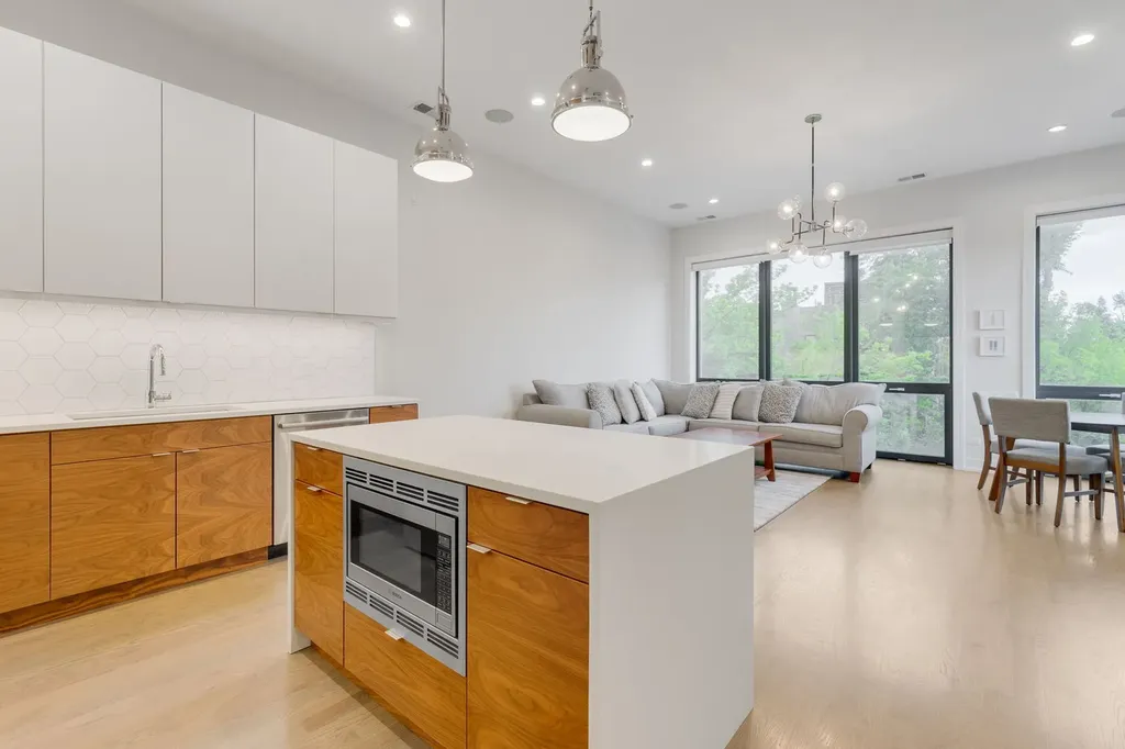 1012 North Paulina Street Chicago IL 60622