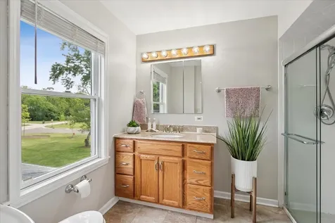 818 Valley Road Lake Forest IL 60045