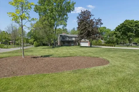 818 Valley Road Lake Forest IL 60045