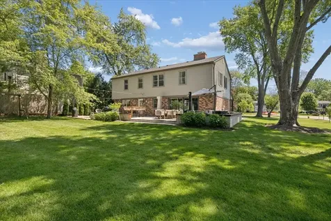 818 Valley Road Lake Forest IL 60045