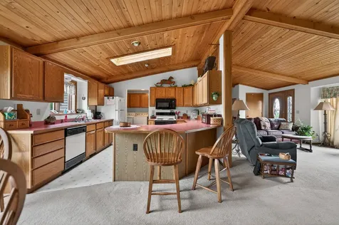 8086 Kane Road Waterman IL 60556