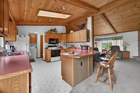 8086 Kane Road Waterman IL 60556