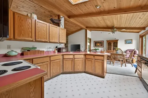 8086 Kane Road Waterman IL 60556