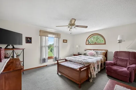 8086 Kane Road Waterman IL 60556