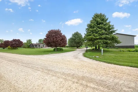 8086 Kane Road Waterman IL 60556