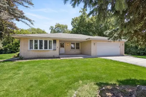 27W641 Holly Court West Chicago IL 60185
