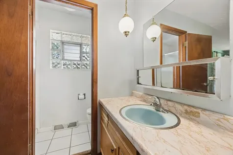 27W641 Holly Court West Chicago IL 60185