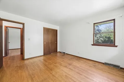 27W641 Holly Court West Chicago IL 60185