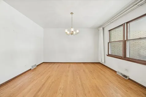 27W641 Holly Court West Chicago IL 60185