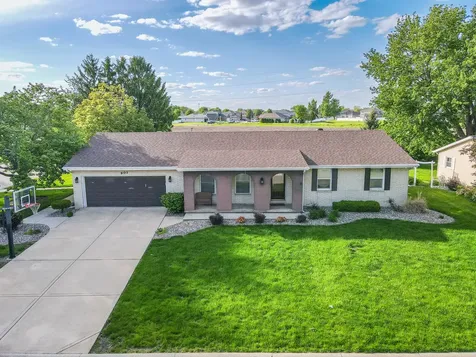 901 Edwin Drive Bourbonnais IL 60914