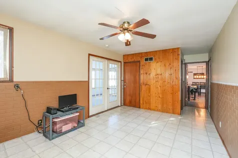 901 Edwin Drive Bourbonnais IL 60914
