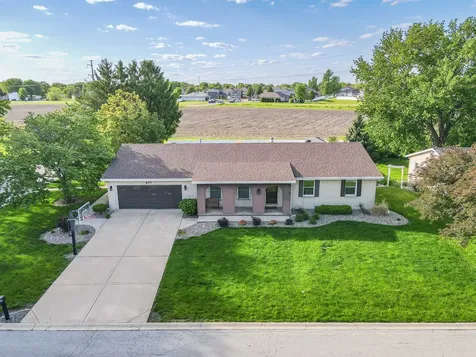 901 Edwin Drive Bourbonnais IL 60914