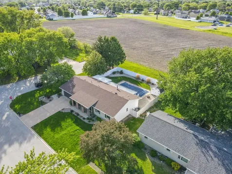 901 Edwin Drive Bourbonnais IL 60914