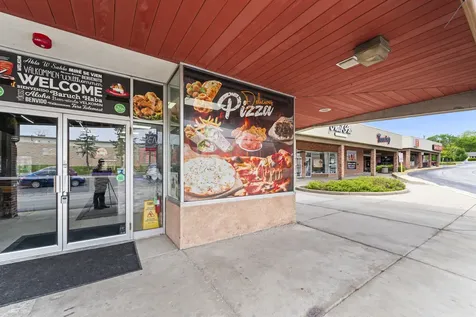 8711 West 95 Street Hickory Hills IL 60457