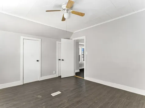9209 South Woodlawn Avenue Chicago IL 60619