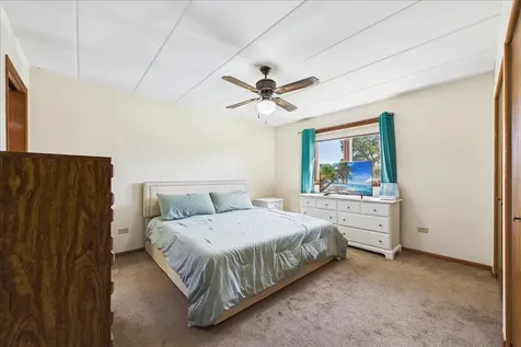 17979 Oak Park Avenue Tinley Park IL 60477