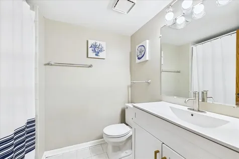 17979 Oak Park Avenue Tinley Park IL 60477