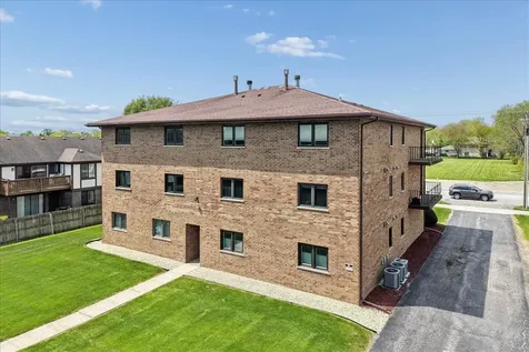 17979 Oak Park Avenue Tinley Park IL 60477