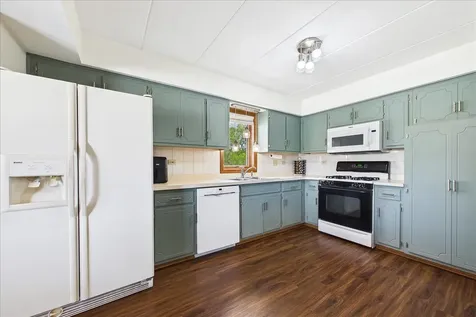 17979 Oak Park Avenue Tinley Park IL 60477