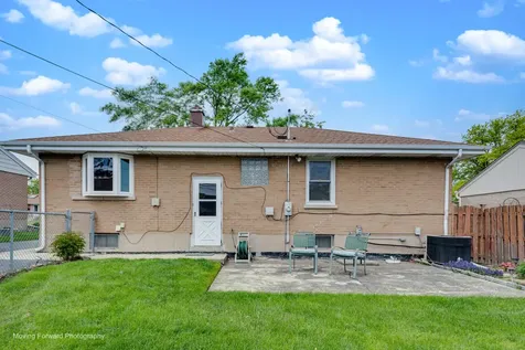1425 Atwood Avenue Berkeley IL 60163