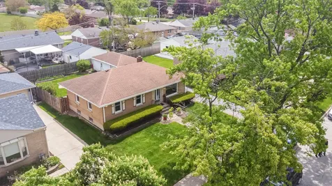 1425 Atwood Avenue Berkeley IL 60163