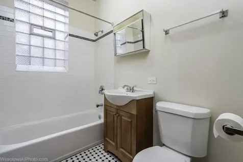 1165 East 54th Street Chicago IL 60615