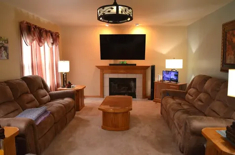 322 Bodega Drive Romeoville IL 60446