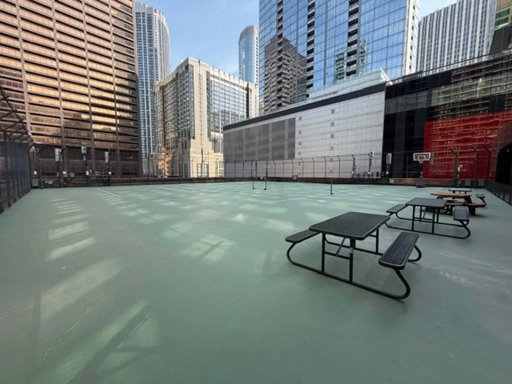 211 East Ohio Street Chicago IL 60611