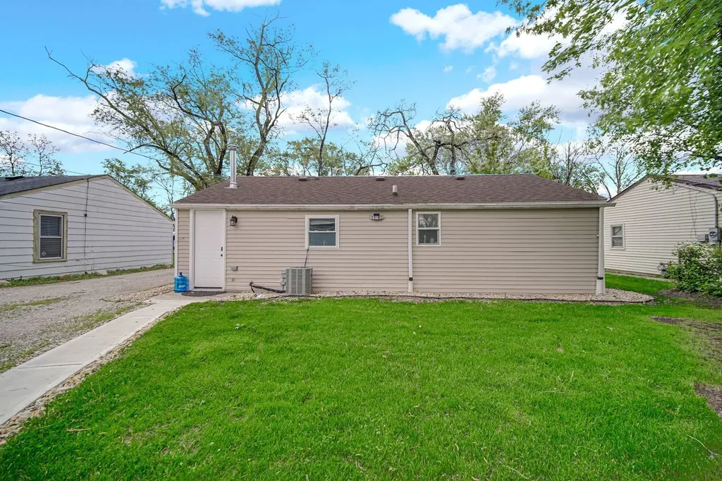 405 Dellwood Avenue Lockport IL 60441