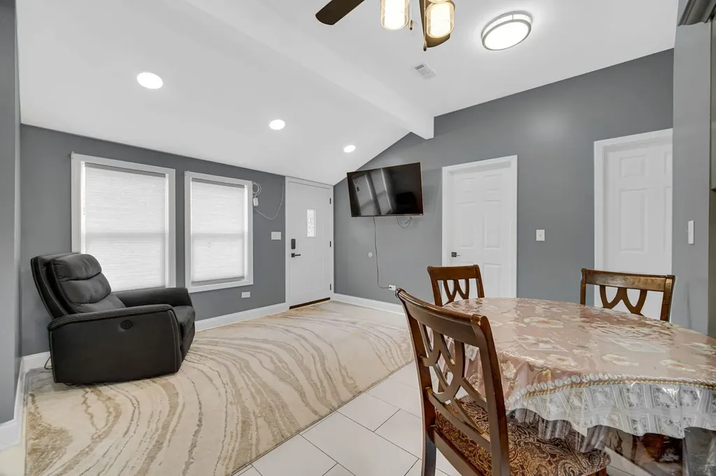 405 Dellwood Avenue Lockport IL 60441