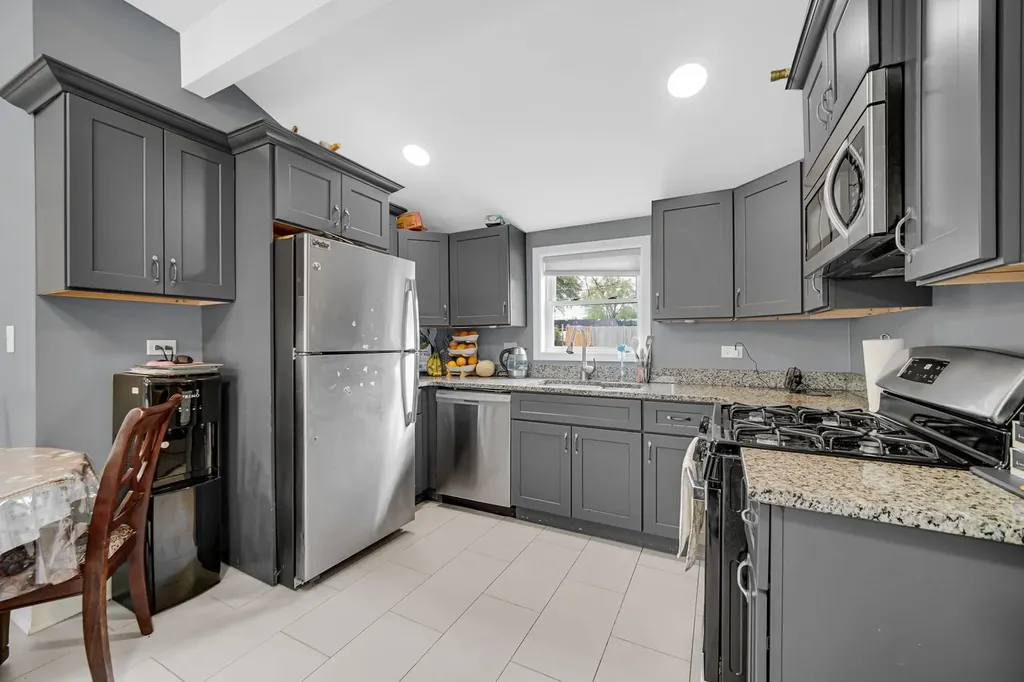 405 Dellwood Avenue Lockport IL 60441