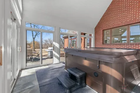 13 Kensington Drive North Barrington IL 60010