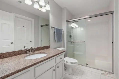 13 Kensington Drive North Barrington IL 60010