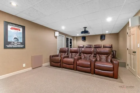 13 Kensington Drive North Barrington IL 60010