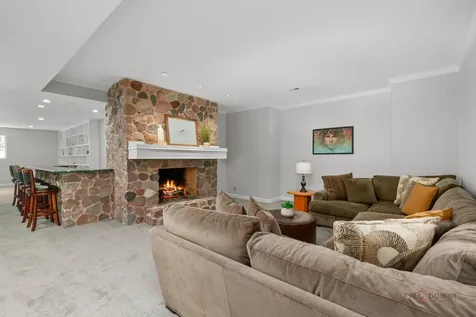 13 Kensington Drive North Barrington IL 60010