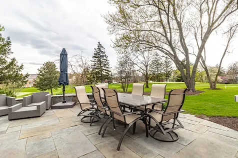 13 Kensington Drive North Barrington IL 60010