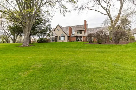 13 Kensington Drive North Barrington IL 60010