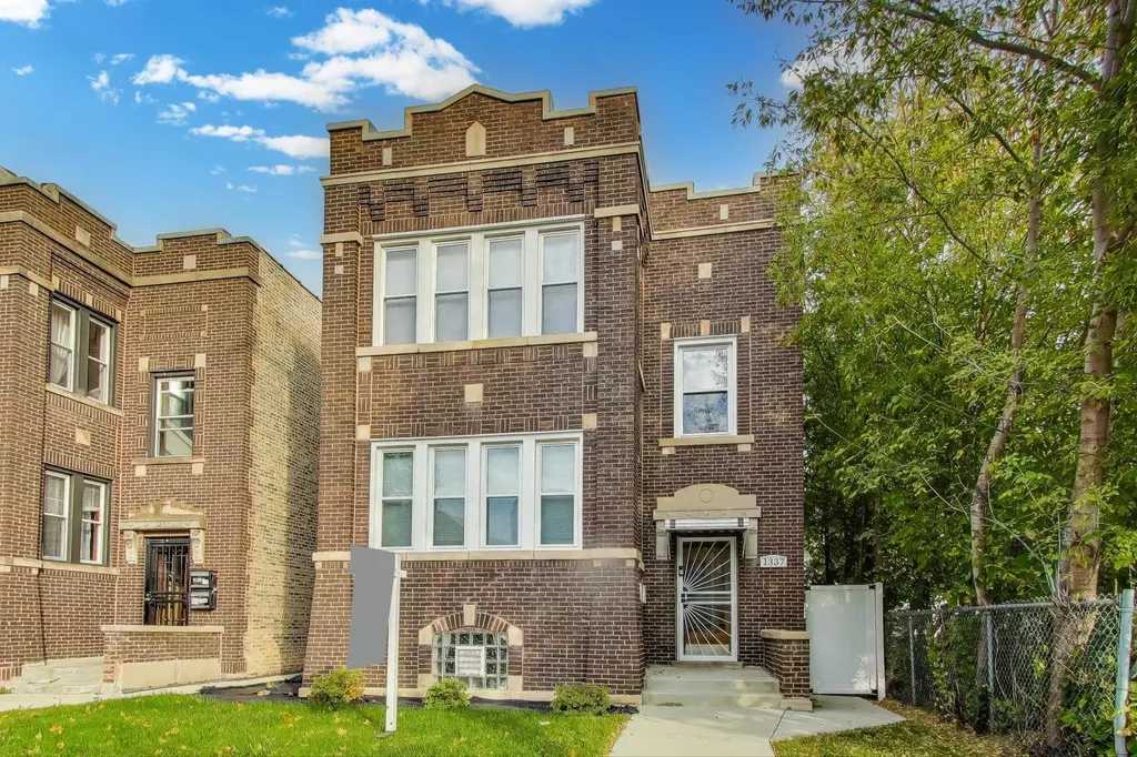 1337 South Austin Boulevard Cicero IL 60804