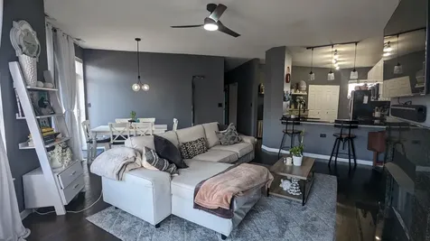 1406 South Halsted Street Chicago IL 60607