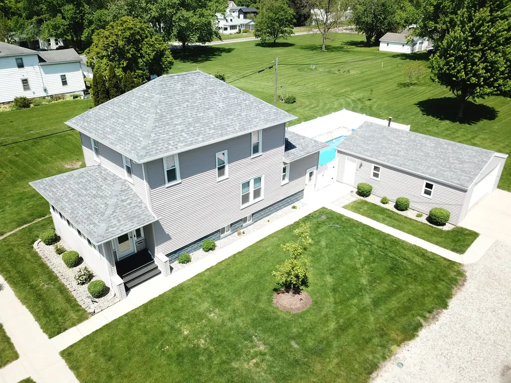 301 West 2nd Street Gilman IL 60938