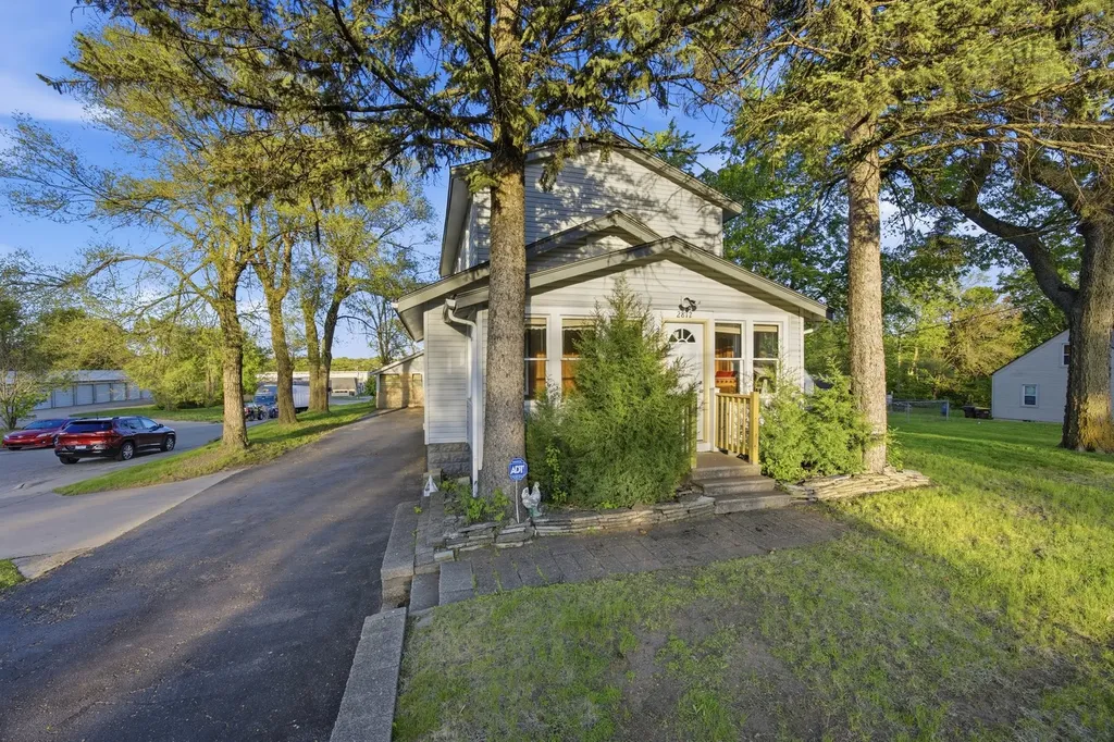 2812 20TH Street Rockford IL 61109