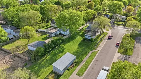 2812 20TH Street Rockford IL 61109