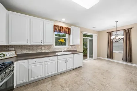 757 Bellevue Circle Oswego IL 60543