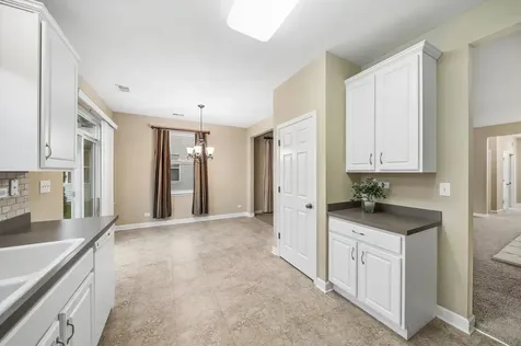 757 Bellevue Circle Oswego IL 60543