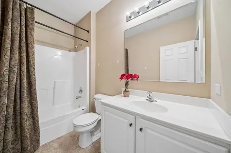 757 Bellevue Circle Oswego IL 60543