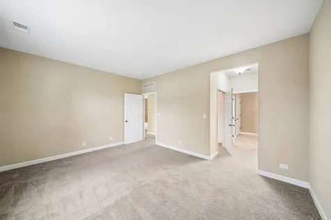 757 Bellevue Circle Oswego IL 60543