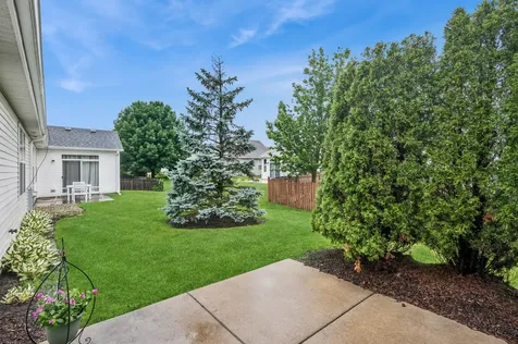 757 Bellevue Circle Oswego IL 60543