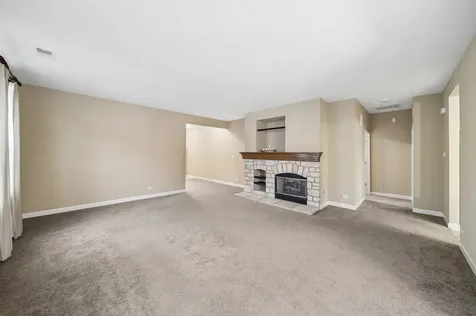 757 Bellevue Circle Oswego IL 60543
