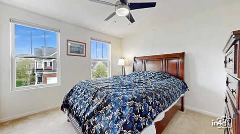 162 Waverly Court Bloomingdale IL 60108
