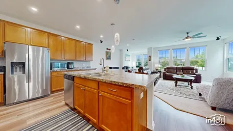162 Waverly Court Bloomingdale IL 60108